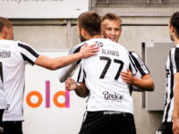 20230701 Lemonsoft Stadion Vaasa, FINLAND. VEIKKAUSLIIGA: VPS Vaasa - FC Inter Turku.
VPS #28 Roni Hudd & #77 Samu Alanko hugging.
Photo: Samppa Toivonen / APOLLO PHOTO