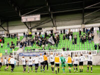 20230701 Lemonsoft Stadion Vaasa, FINLAND. VEIKKAUSLIIGA: VPS Vaasa - FC Inter Turku.
VPS celebrating win with fans.
Photo: Samppa Toivonen / APOLLO PHOTO