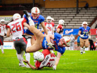 20230728 Vaasa, FINLAND. VAAHTERALIIGA: Wasa Royals - United Newland Crusaders Lohja.
Royals #40 Tom Suoste tops Crusaders #21 Aleksi Riiheläinen.
Photo: Samppa Toivonen / APOLLO PHOTO