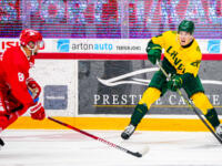 20230812 Vaasan Sähkö Areena Vaasa, FINLAND. LIIGA PRE-SEASON: Vaasan Sport - IF Björklöven Umeå.
Björklöven #24 Linus Cronholm shooting the puck.
Photo: Samppa Toivonen / APOLLO PHOTO