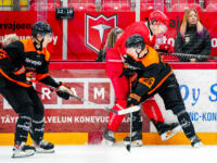 20231020 Vaasa, FINLAND. U20 SM-Sarja: Vaasan Sport - Kouvolan KooKoo.
KooKoo #25 Topias Männikkö stopping Sport player.
Photo: Samppa Toivonen / APOLLO PHOTO