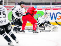 20240106 Vaasa, FINLAND. U20 SM-Sarja: Vaasan Sport - TPS Turku.
Action at TPS #1 Aatu Niitymäki goal.
Photo: Samppa Toivonen / APOLLO PHOTO