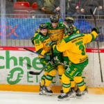 20240113 Vaasan Sähkö Areena Vaasa, FINLAND. LIIGA: Vaasan Sport - Tampereen Ilves.
Ilves 0-3 maalintekijä #18 Ville Meskanen juhlii maalia #88 Petr Kodytekin, #3 Niklas Frimanin ja #53 Arttu Pellin kanssa
Photo: Pasi Suokko / APOLLO PHOTO