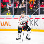 20240126 Vaasan Sähkö Areena Vaasa, FINLAND. LIIGA: Vaasan Sport - JYP Jyväskylä.
JYP #3 Anttoni Honka.
Photo: Samppa Toivonen / APOLLO PHOTO