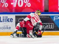 20241205 Turku, FINLAND. LIIGA: TPS Turku - Vaasan Sport.
Atro Leppänen #37, Sport is battling with a TPS player.
Photo: Mika Kylmäniemi / APOLLO PHOTO