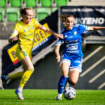 20250712 Vaasa, FINLAND. KANSALLINEN LIIGA: IFK Vaasa - HJK Helsinki.
HJK #13 Minea Lassas, VIFK #8 Noella Håkans
Photo: Samppa Toivonen / APOLLO PHOTO