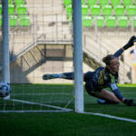 20250712 Vaasa, FINLAND. KANSALLINEN LIIGA: IFK Vaasa - HJK Helsinki.
VIFK #99 Annika Luomaranta fails to safe penalty shot.
Photo: Samppa Toivonen / APOLLO PHOTO