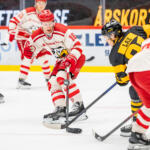 20250822 Kraft Arena, Skellefteå, Sweden. Preseason: Skellefteå AIK - Vaasan Sport
Skellefteå AIK #91 Victor Laz
Vaasan Sport #16 Theodor Johnsson
Photo: Pasi Suokko / APOLLO PHOTO