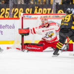 20250822 Kraft Arena, Skellefteå, Sweden. Preseason: Skellefteå AIK - Vaasan Sport
Vaasan Sport #95 Miroslav Svoboda
Skellefteå AIK #96 Rickard Hugg
Vaasan Sport #52 Valtteri Hietanen
Skellefteå AIK #29 Mikkel Aagaard
Photo: Pasi Suokko / APOLLO PHOTO