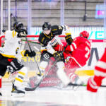 20250807 Vaasan Sähkö Areena Vaasa, FINLAND. LIIGA PRE-SEASON: Vaasan Sport - Oulun Kärpät.
Action at Vaasan Sport goal
Photo: Samppa Toivonen / APOLLO PHOTO