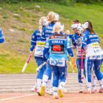 20250907 Seinäjoki, FINLAND. NAISTEN SUPERPESIS:
Pronssiottelu 2, Jussittaret - Virkiä
Lapuan Virkiä #1 Petra Kerola
Lapuan Virkiä #12 Kaisaleena Saukko
Lapuan Virkiä #3 Charlotta Höglund
Lapuan Virkiä #6 Camilla Höglund
Lapuan Virkiä #11 Riina Kerola
Lapuan Virkiä #5 Iina Lehtinen
Lapuan Virkiä #4 Kaisa Peräaho
Lapuan Virkiä #9 Anniina Kangasluoma
Photo: Pasi Suokko / APOLLO PHOTO