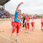 20250907 Seinäjoki, FINLAND. NAISTEN SUPERPESIS:
Pronssiottelu 2, Jussittaret - Virkiä
Jussittaret juhlii pronssimitalia
Photo: Pasi Suokko / APOLLO PHOTO