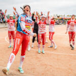 20250907 Seinäjoki, FINLAND. NAISTEN SUPERPESIS:
Pronssiottelu 2, Jussittaret - Virkiä
Jussittaret juhlii pronssimitalia
Photo: Pasi Suokko / APOLLO PHOTO