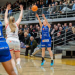 20251011 Lapua, FINLAND. Naisten Korisliiga: Vimpelin Veto - Kouvottaret
Vimpelin Veto #18 Pihla Jaatinen
Kouvottaret #4 Henriikka Vähäuski
Photo: Pasi Suokko / APOLLO PHOTO