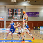 20251011 Lapua, FINLAND. Naisten Korisliiga: Vimpelin Veto - Kouvottaret
Vimpelin Veto #1 Jeanae Terry
Kouvottaret #20 Johanna Räty
Kouvottaret #15 Roosa Frimodig
Vimpelin Veto #4 Sara Puckett
Photo: Pasi Suokko / APOLLO PHOTO
