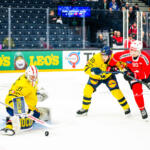 20251108 Tampere, FINLAND. EURI HOCKEY TOUR: Team Sweden - Team Switzerland.
Team Sweden #31 Jacob Johansson making a save.
Photo: Samppa Toivonen / APOLLO PHOTO