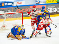 20251217 Mikkeli, FINLAND. LIIGA: Mikkelin Jukurit - Vaasan Sport
Sport #28 Johan Sundström
Sport #17 Sebastian Stålberg
Jukurit #29 Evan Buitenhuis
Jukurit #3 Juuso Arola
Jukurit #53 Niko Korkola
Photo: Pasi Suokko / APOLLO PHOTO