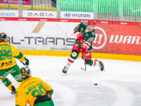 20251227 Vaasa, FINLAND. LIIGA: Vaasan Sport - Tampereen Ilves
Sport #39 Brad Hunt
Ilves #28 John Nyberg
Photo: Pasi Suokko / APOLLO PHOTO