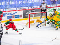 20251227 Vaasa, FINLAND. LIIGA: Vaasan Sport - Tampereen Ilves
Sport #3 Charles Bertrand
Sport #86 Philip Granath
Ilves #40 Mantas Armalis
Ilves #43 Otto Latvala
Ilves #57 Jarkko Parikka
Photo: Pasi Suokko / APOLLO PHOTO