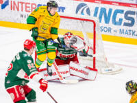 20251227 Vaasa, FINLAND. LIIGA: Vaasan Sport - Tampereen Ilves
Sport #1 Masi Härkönen
Ilves #46 Matic Török
Photo: Pasi Suokko / APOLLO PHOTO