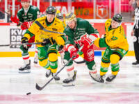 20251227 Vaasa, FINLAND. LIIGA: Vaasan Sport - Tampereen Ilves
Sport #17 Sebastian Stålberg
Ilves #17 Samuli Ratinen
Ilves #9 Lukas Jasek
Photo: Pasi Suokko / APOLLO PHOTO