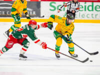 20251227 Vaasa, FINLAND. LIIGA: Vaasan Sport - Tampereen Ilves
Ilves #28 John Nyberg
Sport #24 Eetu Levänen
Photo: Pasi Suokko / APOLLO PHOTO