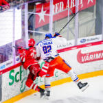 20251219 Vaasan Sähkö Areena Vaasa, FINLAND. LIIGA: Vaasan Sport - Tampereen Tappara.
Vaasan Sport #39 Brad Hunt, Tampereen Tappara #82 Eetu Tuulola
Photo: Samppa Toivonen / APOLLO PHOTO